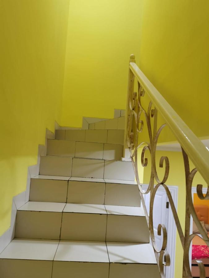 Villa Wubao Kota Bunga 3 Kamar Harga Budget Cinengangirang エクステリア 写真